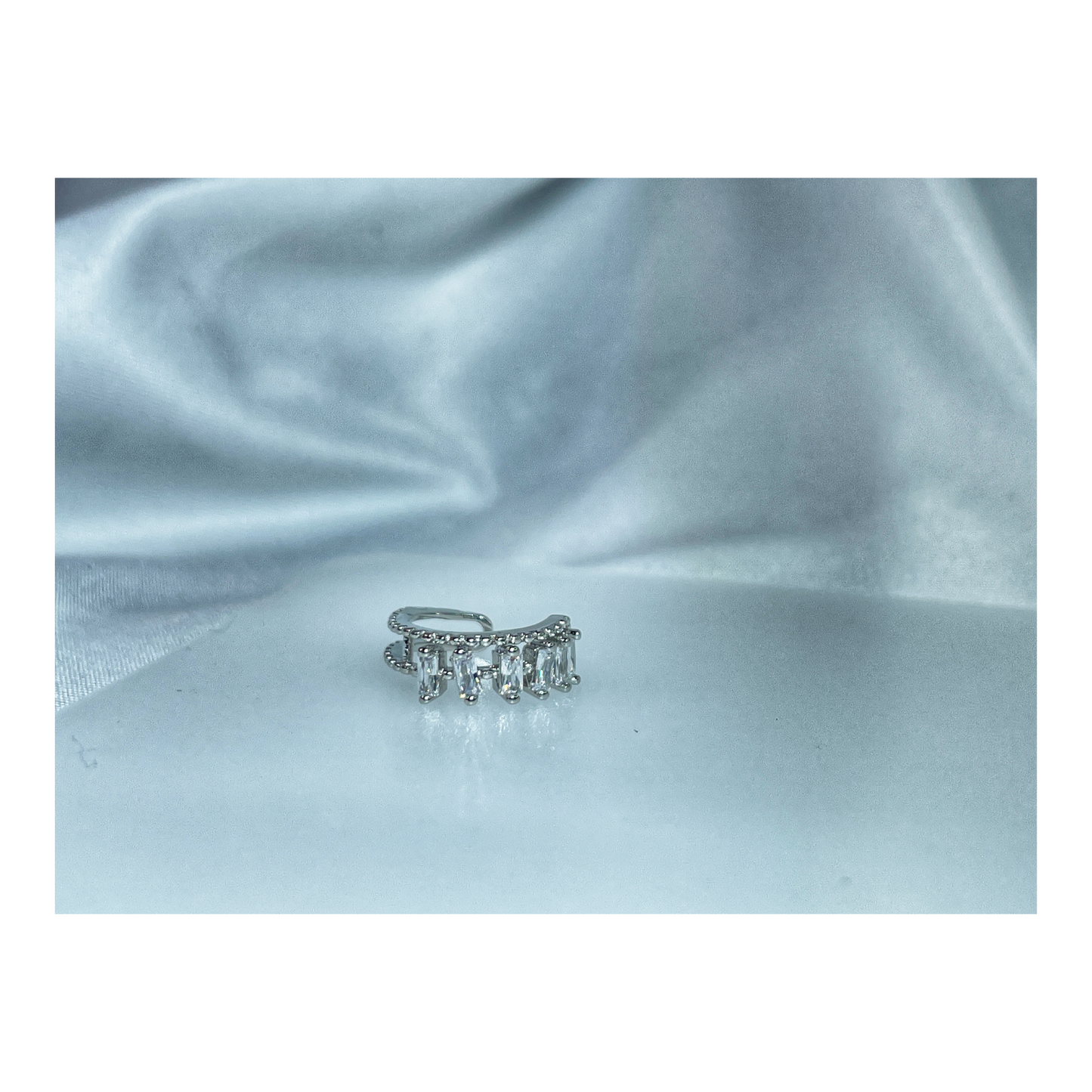 Hooked On Me Helix In Silver