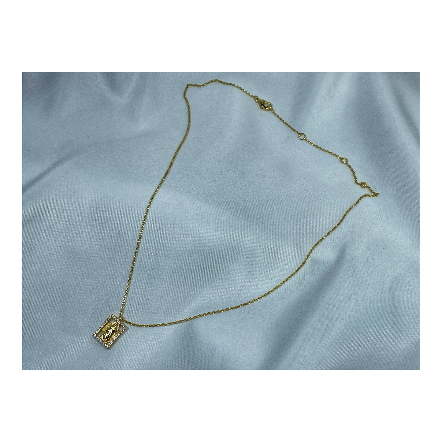 Guadalupe Necklace In Gold