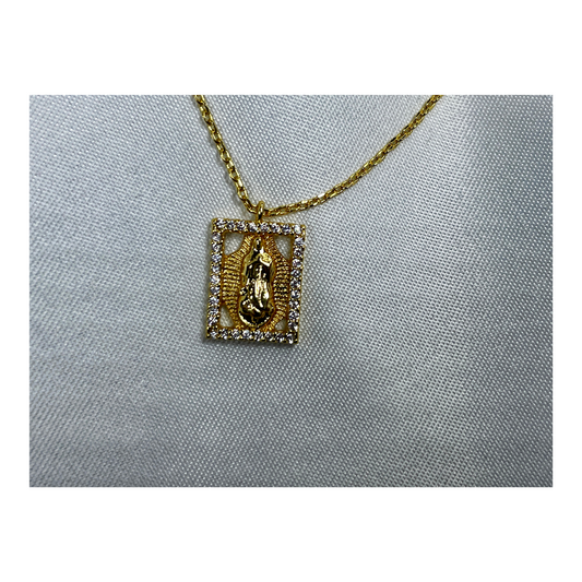Guadalupe Necklace In Gold